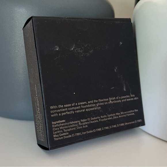 smashbox - Cream to Powder Foundation - Picture 2 of 6